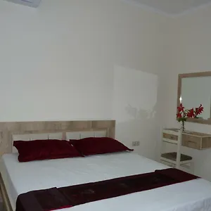 Dejvi Apartamento Sarandë